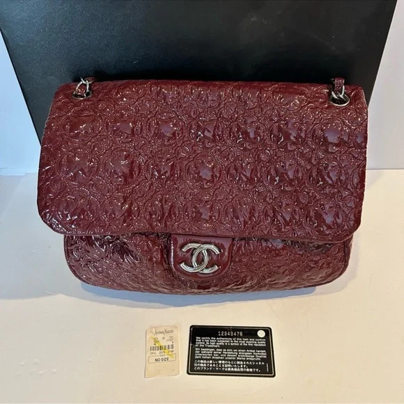 Chanel Quilted Burgundy Jumbo  Bag - Picture 4 of 10